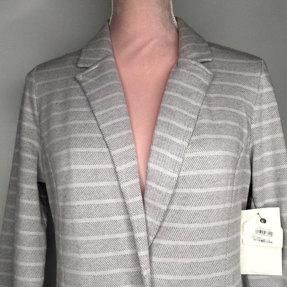 ANTHROPOLOGIE Caslon super comfortable soft jacket. - Picture 4 of 13